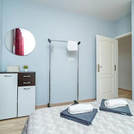 招待所 Dream By Nostromo