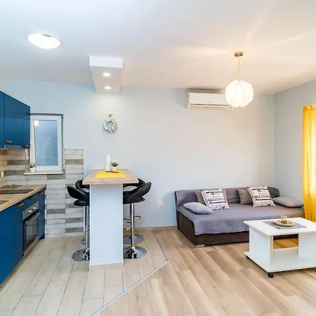 Dream By Nostromo 4*